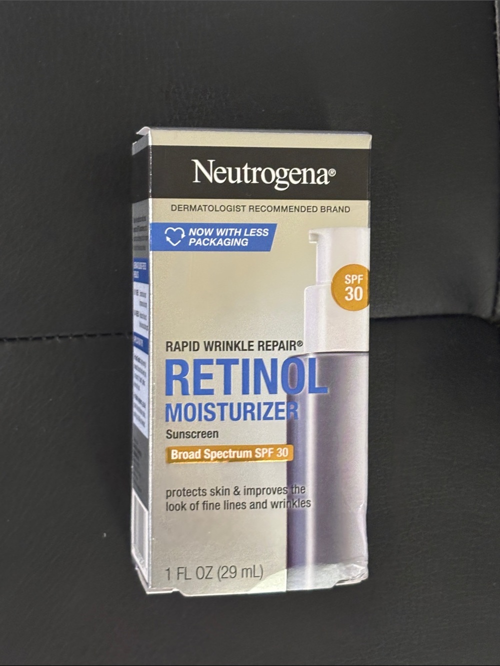 Neutrogena Retinol Moisturizer SPF 30 - Blue, White, Gold